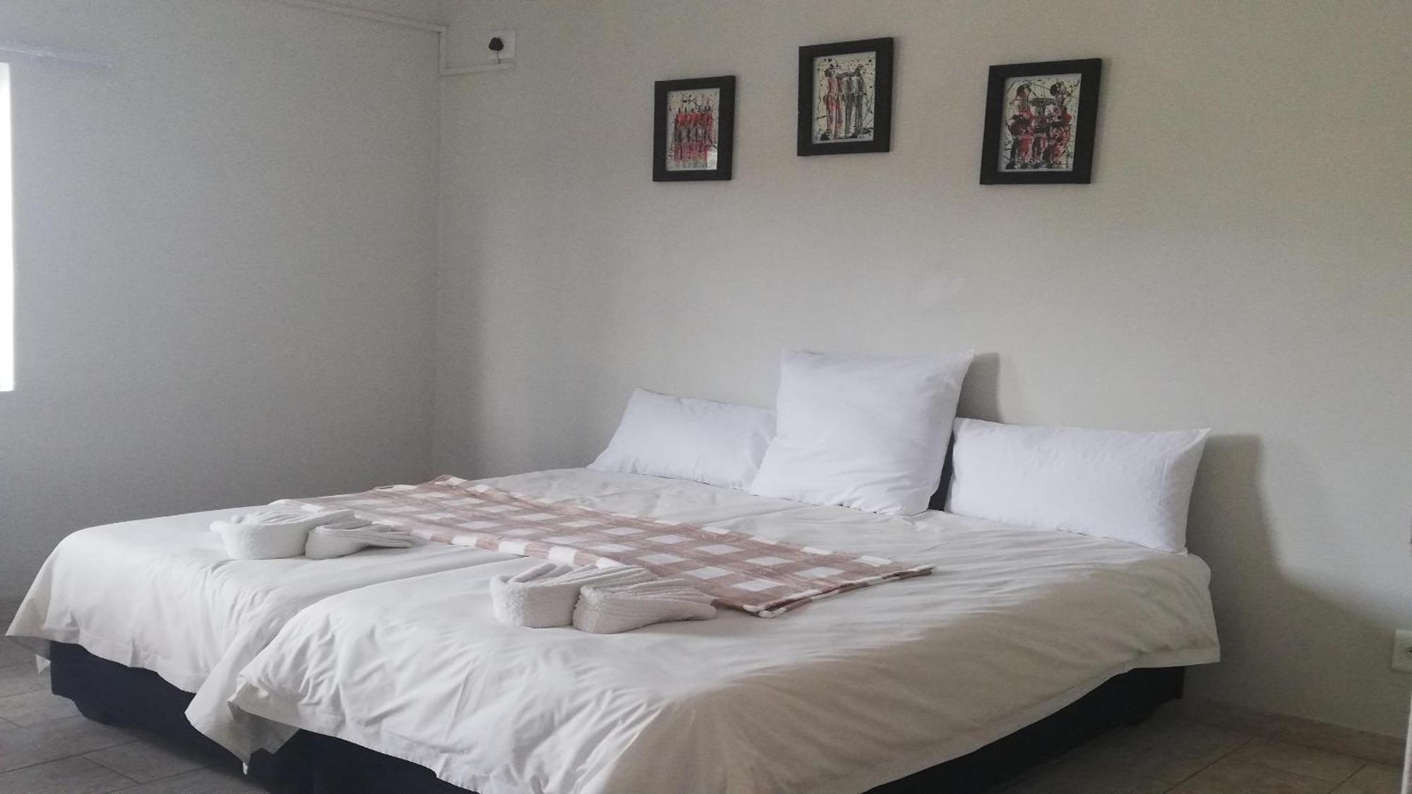 The Farmhouse Boutique Guesthouse And Beergarden Cc Outjo Room photo